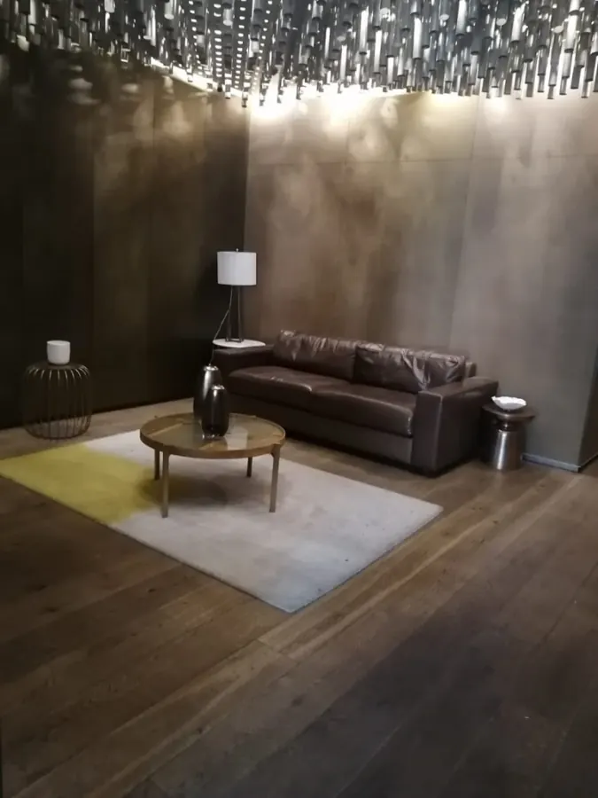 Lobby de edificio limpio
